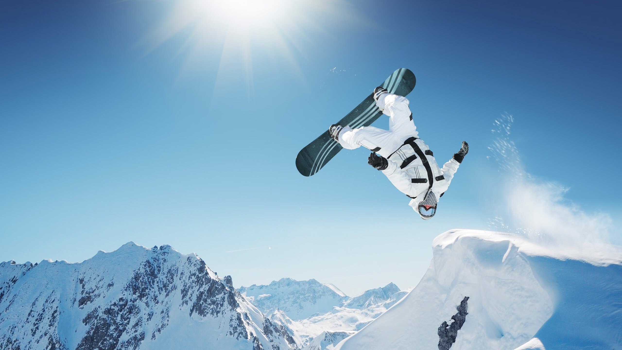 下载开云-主力球员绝杀瞬间，锁定胜利之门，足球绝杀球